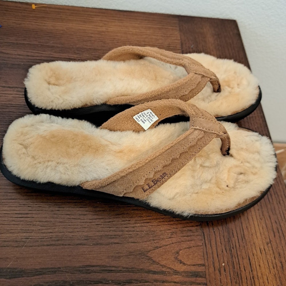 LL Bean Wicked Good Shearling Flip Flop Slippers Tan Suede 290382 Womens 8 M